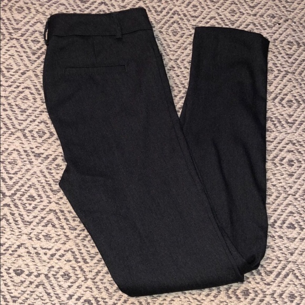 ✨ LAST CHANCE ✨ NWOT Dark Gray Stretch Work Ankle Trousers | 2
